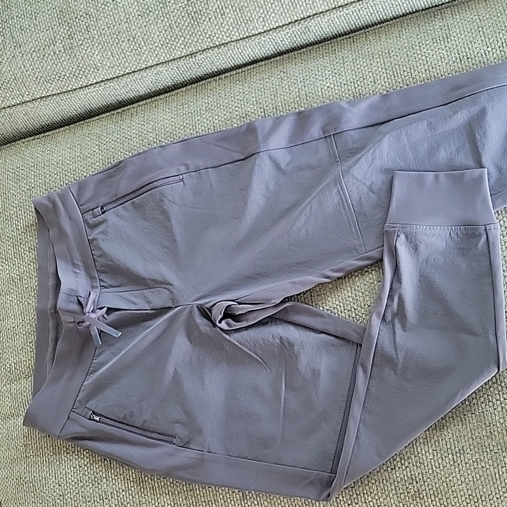 Athleta Zipper Pocket Joggers Size 6P
